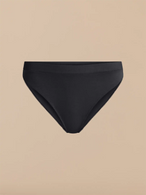UltraModal™ FeelFree High-Leg Bikini | Black