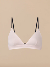 UltraModal™ FeelFree Triangle Bralette | Peony