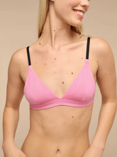UltraModal™ FeelFree Triangle Bralette | Pop Pink