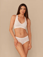 UltraModal™ FeelFree Racerback Bralette | White