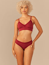 UltraModal™ Lace Plunge Bralette | Cabernet
